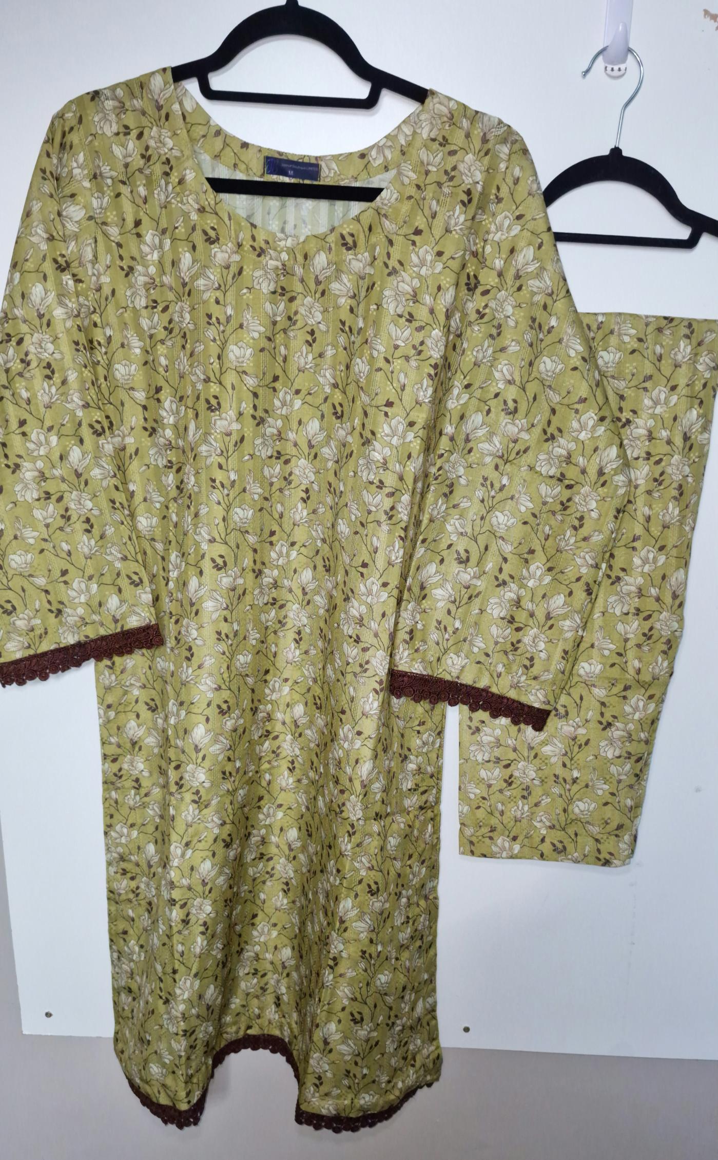 Lawn 3 Peice Suits- Chicken Kari - olive green/ floral pattern