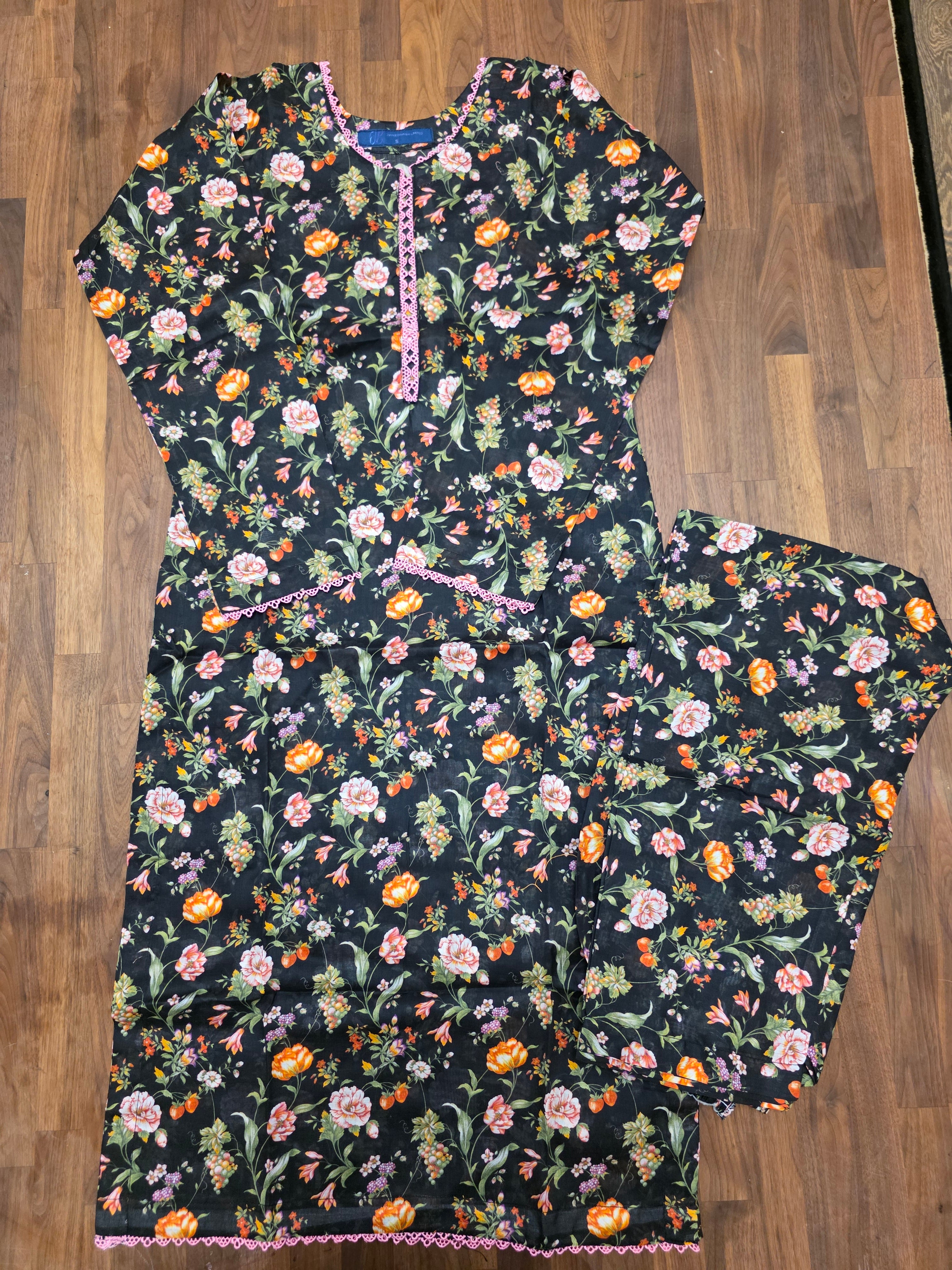 2 Piece Lawn Suit- Black\ Light Pink Flowers